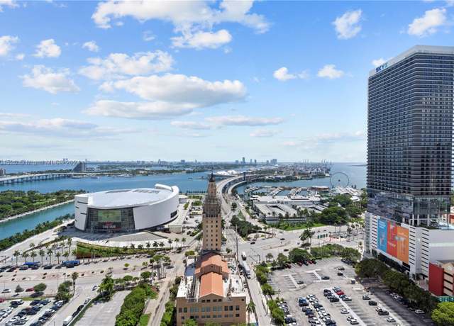 Property at 601 NE 1st Ave #2415, Miami, FL 33132, 3 beds, 3 baths