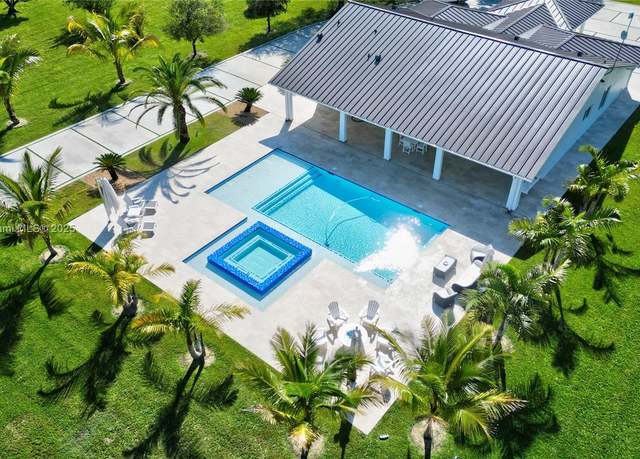 Property at 20407 SW 226th St, Miami, FL 33170, 5 beds, 4 baths