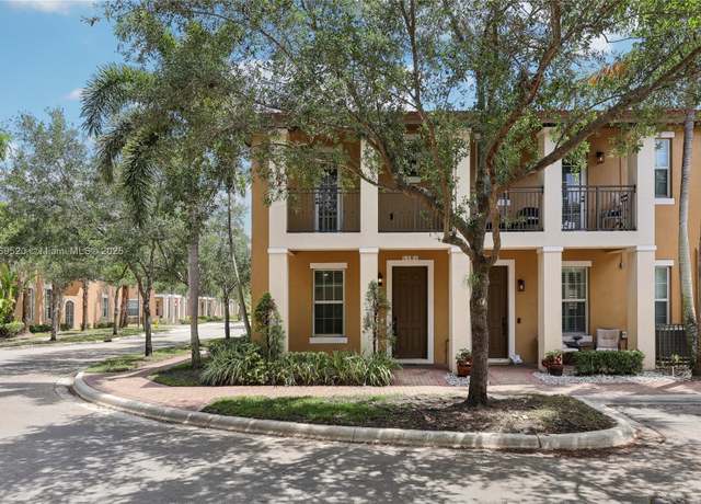 Property at 1101 SW 147th Ter, Pembroke Pines, FL 33027, 3 beds, 2.5 baths