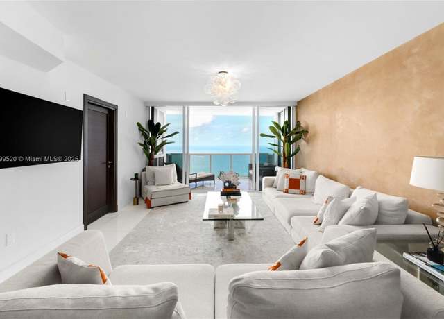 Property at 18201 Collins Ave #5206, Sunny Isles Beach, FL 33160, 3 beds, 3.5 baths