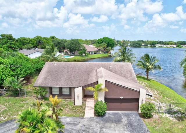 Property at 1600 SW 72nd Ave, Plantation, FL 33317, 3 beds, 2 baths