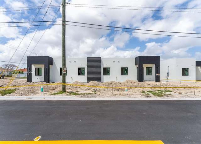 Property at 12383 SW 220 St, Miami, FL 33170, 3 beds, 2 baths