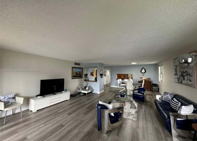 Property at 16051 Blatt Blvd #401, Weston, FL 33326, 3 beds, 2 baths
