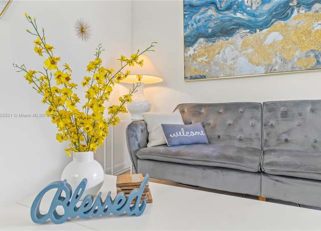 Property at 1936 Washington St, Hollywood, FL 33020, 6 beds, 6 baths