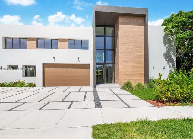 Property at 8000 SW 62 Ct, Miami, FL 33143, 7 beds, 7.5 baths
