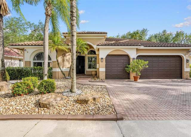 Property at 1326 Ginger Cir, Weston, FL 33326, 5 beds, 3 baths