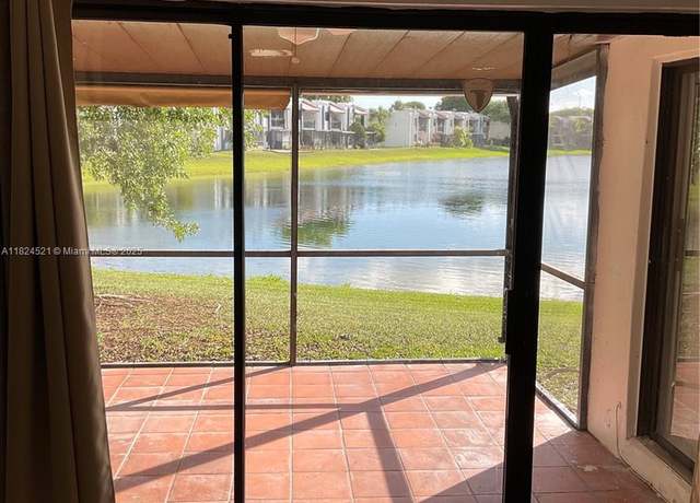 Property at 510 W Park Dr Unit 104-3, Miami, FL 33172, 2 beds, 1 bath