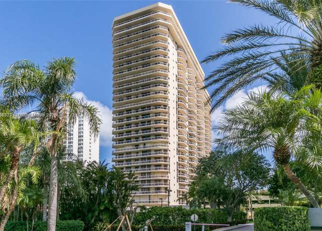 Property at 20191 E Country Club Dr #2206, Aventura, FL 33180, 2 beds, 2.5 baths