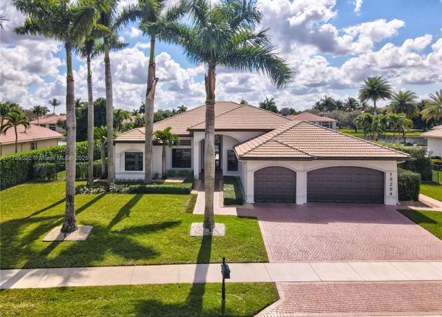 Property at 15284 SW 33rd St, Davie, FL 33331, 5 beds, 4 baths