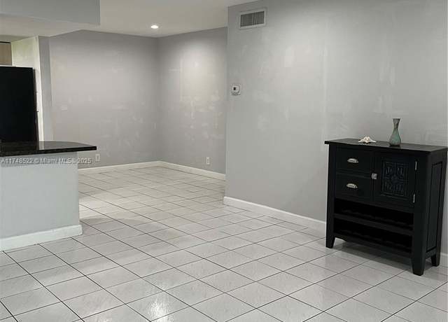 Property at 8404 W Sample Rd #131, Coral Springs, FL 33065, 1 bed, 1.5 baths