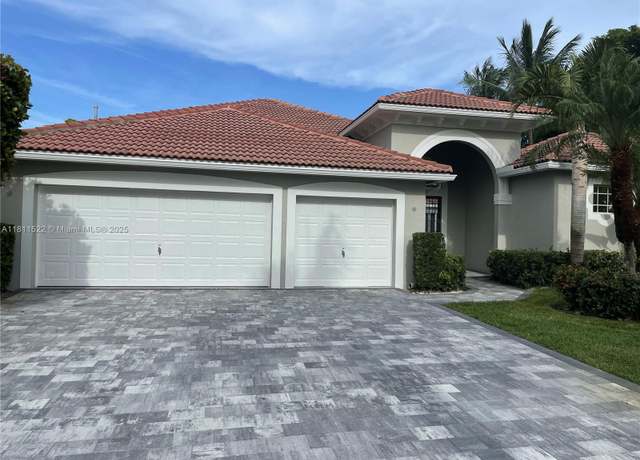 Property at 4181 SW 185th Ave, Miramar, FL 33029, 4 beds, 3 baths