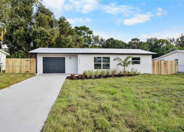 Property at 2319 NW Sunset Blvd, Jensen Beach, FL 34957, 2 beds, 1 bath