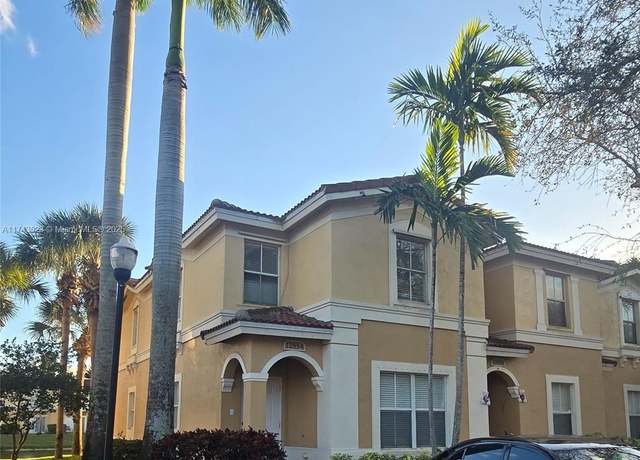 Property at 12854 SW 31st St #137, Miramar, FL 33027, 3 beds, 2.5 baths