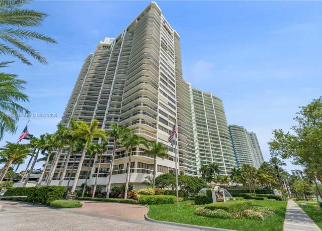 Property at 20185 E Country Club Dr #505, Aventura, FL 33180, 2 beds, 2 baths