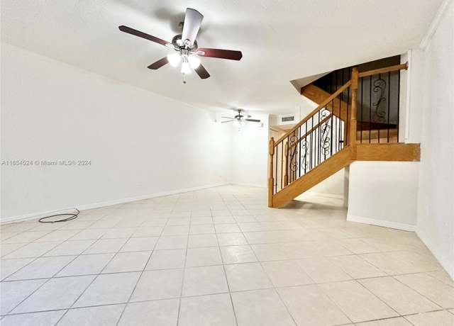Property at 8650 SW 67th Ave #1032, Pinecrest, FL 33156, 2 beds, 2.5 baths