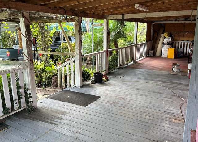 Property at 1285 Cypress Ave, Moore Haven, FL 33935, 3 beds, 3 baths