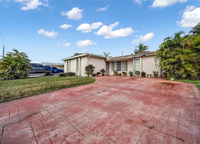 Property at 8401 NW 27th Pl, Sunrise, FL 33322, 3 beds, 2 baths