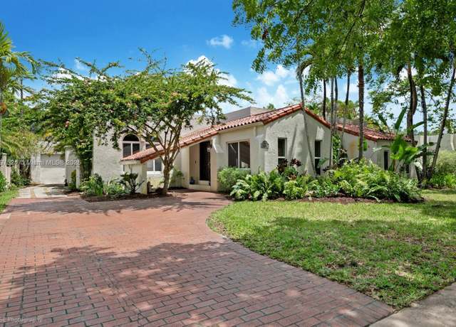 Property at 1433 Santa Cruz Ave, Coral Gables, FL 33134, 4 beds, 3 baths