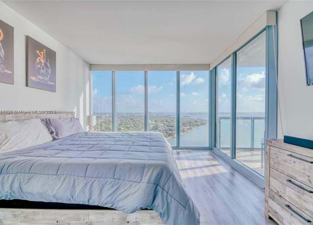 Property at 601 NE 36th St #2707, Miami, FL 33137, 2 beds, 2.5 baths