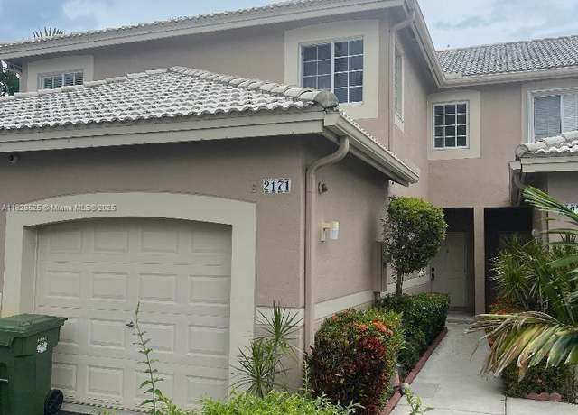 Property at 2171 Madeira Dr, Weston, FL 33327, 3 beds, 2.5 baths