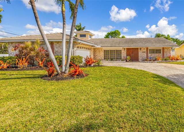Property at 1243 Funston St, Hollywood, FL 33019, 3 beds, 2 baths