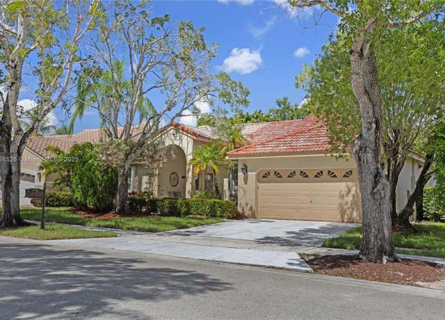 Property at 798 Verona Lake Dr, Weston, FL 33326, 4 beds, 2.5 baths