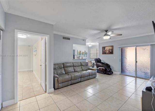Property at 131 SW 117th Ave #8103, Pembroke Pines, FL 33025, 1 bed, 1 bath