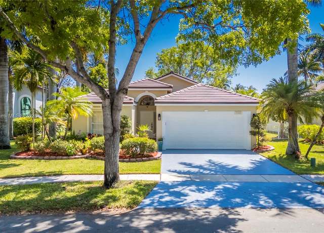 Property at 17588 SW 11th St, Pembroke Pines, FL 33029, 4 beds, 3 baths