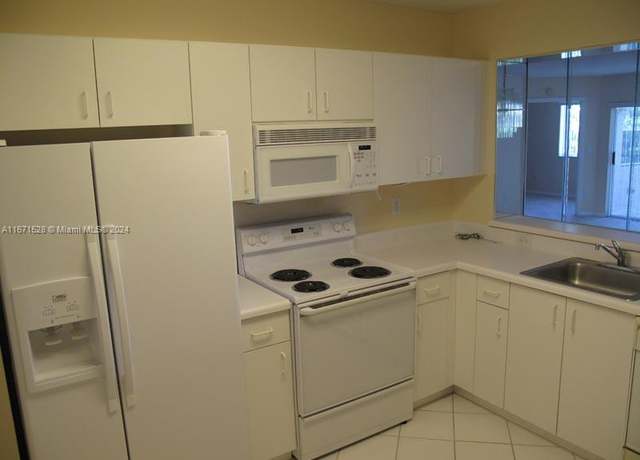 Property at 9511 Weldon Cir Unit G402, Tamarac, FL 33321, 2 beds, 1.5 baths