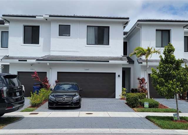 Property at 10847 SW 232nd Ter, Homestead, FL 33032, 4 beds, 2.5 baths