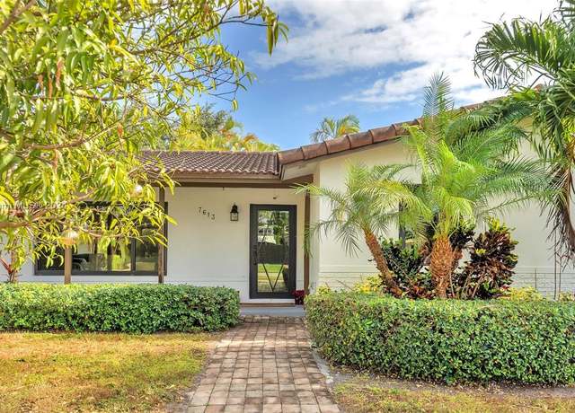 Property at 7613 SW 128th Pl, Miami, FL 33183, 4 beds, 2 baths