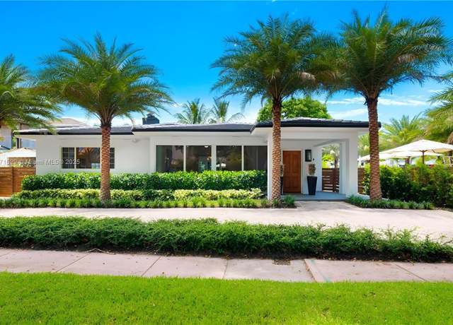 Property at 2575 Pine Tree Dr, Miami Beach, FL 33140, 3 beds, 3 baths
