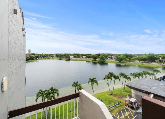 Property at 10290 NW 9th St Cir #511, Miami, FL 33172, 2 beds, 2 baths