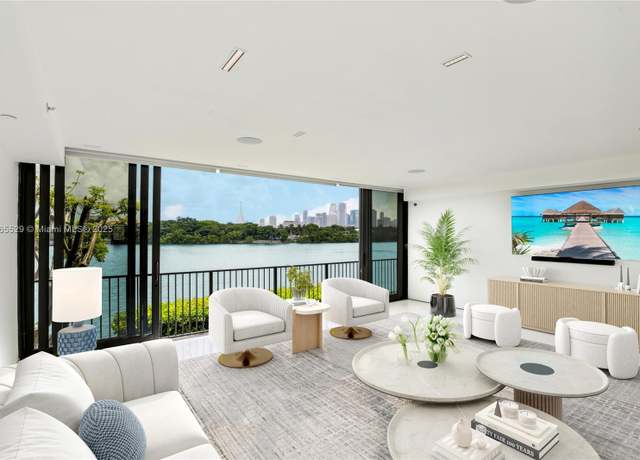 Property at 1000 Venetian Way Unit TH101, Miami, FL 33139, 4 beds, 3.5 baths