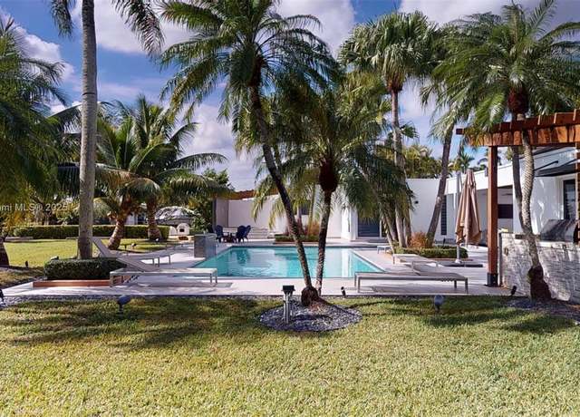 Property at 10420 SW 64th St, Miami, FL 33173, 5 beds, 4.5 baths