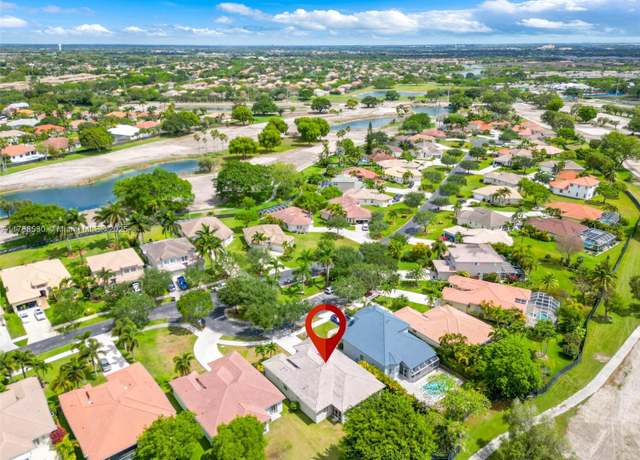 Property at 2819 Augusta Ln, Homestead, FL 33035, 4 beds, 3 baths