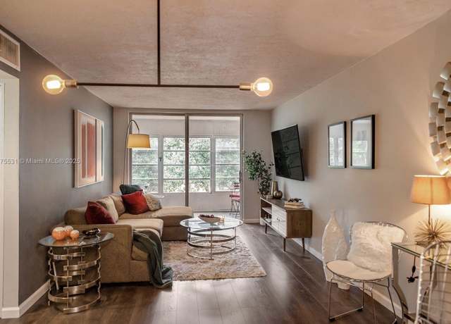 Property at 1681 NW 70th Ave #306, Plantation, FL 33313, 1 bed, 1 bath