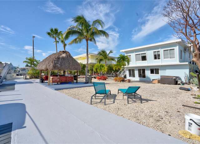 Property at 162 Azalea St, Plantation Key, FL 33070, 4 beds, 2 baths