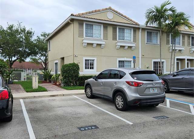 Property at 9279 Chambers St, Tamarac, FL 33321, 3 beds, 2.5 baths