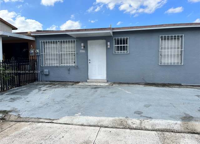 Property at 19316 NW 46th Ave, Miami Gardens, FL 33055, 3 beds, 2 baths