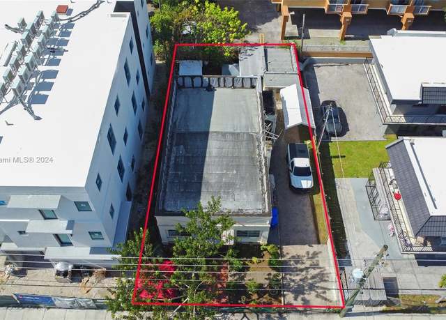 Property at 520 SW 11th Ave, Miami, FL 33130, 3 beds, 1 bath