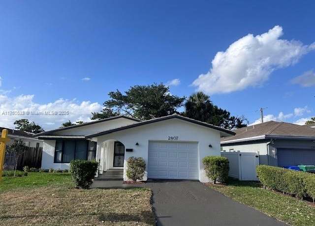 Property at 2807 NW 9th St, Fort Lauderdale, FL 33311, 4 beds, 2 baths