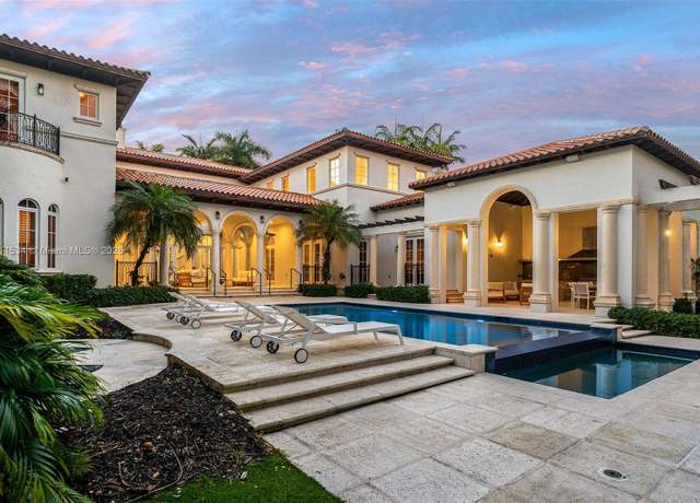 Property at 9941 SW 60th Ct, Pinecrest, FL 33156, 9 beds, 8.5 baths