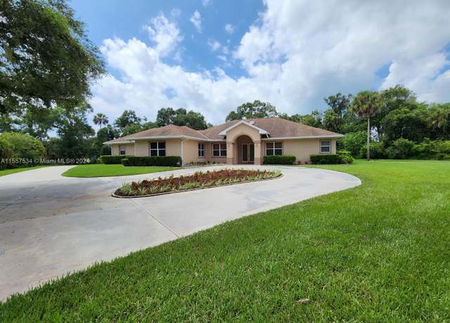 Property at 2526 SW 21st Ct, Okeechobee, FL 34974, 4 beds, 3 baths