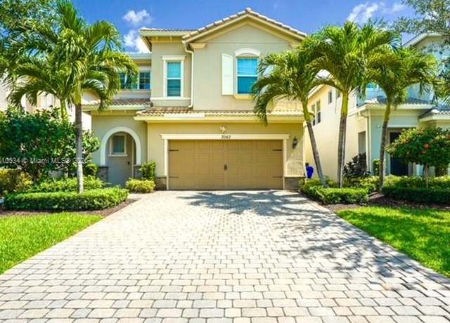 Property at 3943 Mahogany Ln, Hollywood, FL 33021, 3 beds, 2.5 baths
