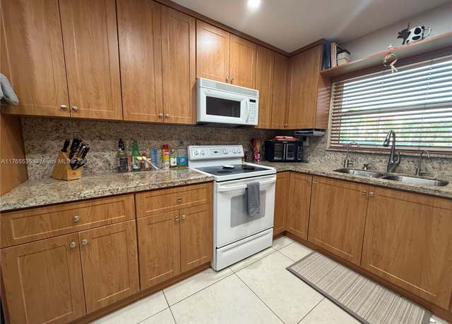 Property at 9741 Sunrise Lakes Blvd #107, Sunrise, FL 33322, 2 beds, 2 baths