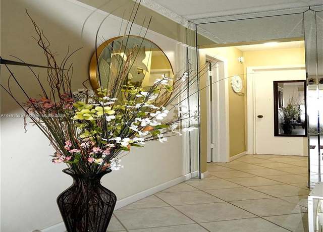 Property at 800 SW 11th Ave Unit 19A, Hallandale Beach, FL 33009, 2 beds, 1 bath