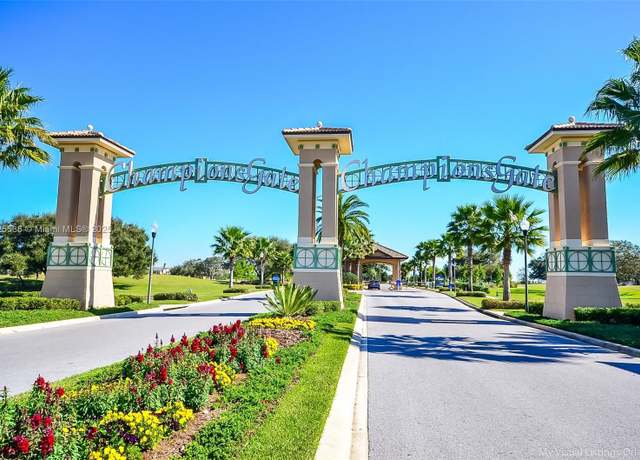 Property at 9063 Dogleg Dr #9063, Kissimmee, FL 33896, 4 beds, 3 baths