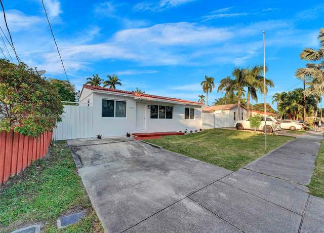 Property at 2725 Scott St, Hollywood, FL 33020, 3 beds, 2 baths