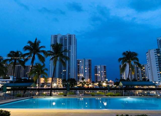 Property at 800 Parkview Dr #207, Hallandale Beach, FL 33009, 2 beds, 2 baths
